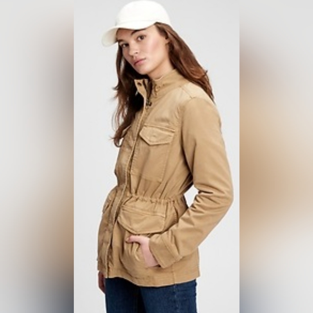 Gap EUC Women's Cargo Utility Tan Jacket PTP 20 Length 24